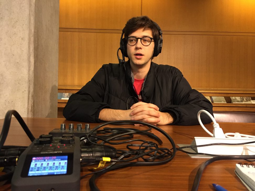 Emery Dalesio (User:Blervis) at WikiConference North America 2018 recording an episode for the podcast WikiJabber. Photo: Sebastian Wallroth. License: CC-BY 4.0
